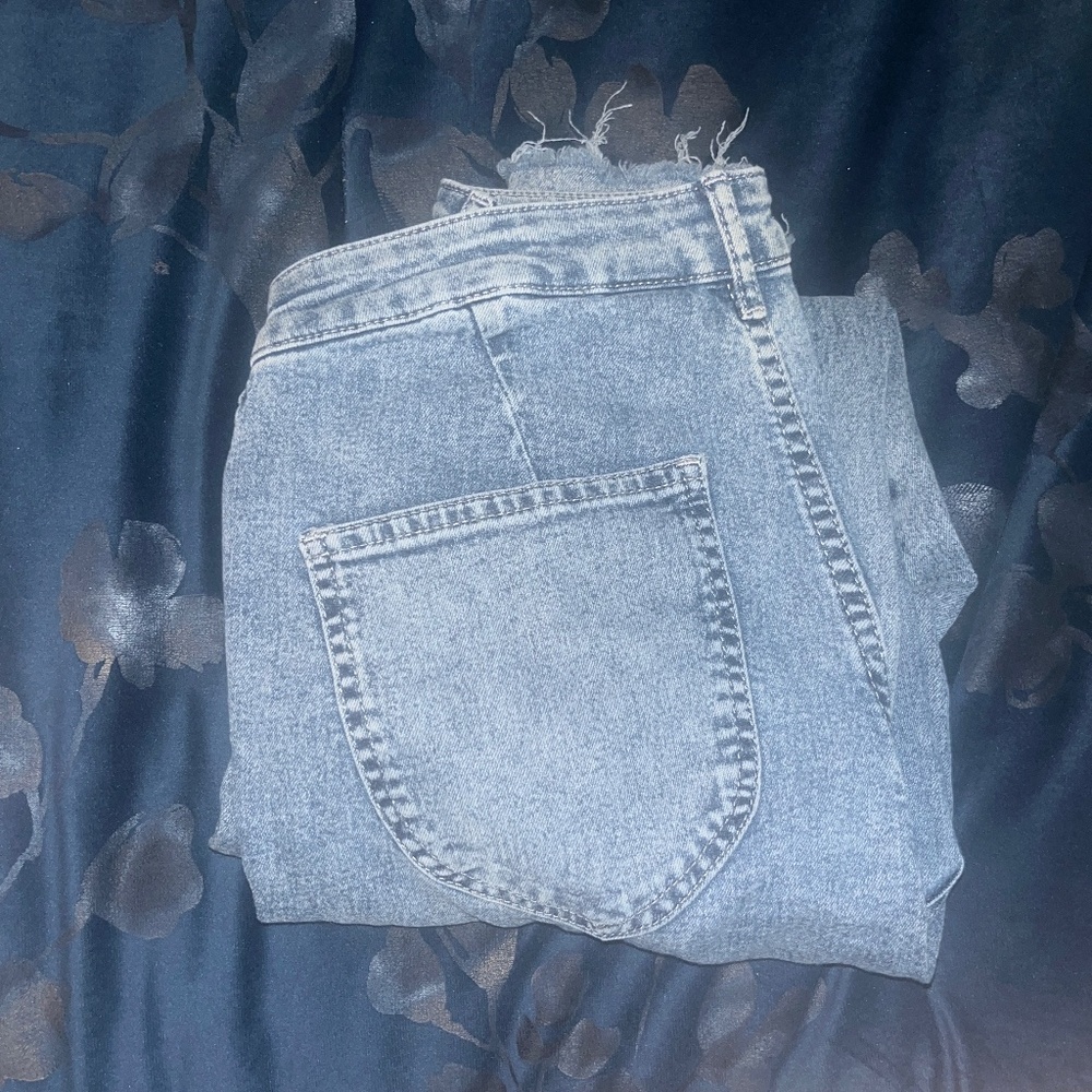 Skinny, high waisted denim jeans